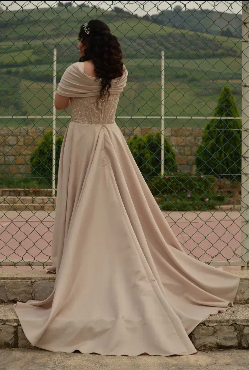 فروشی فقط یک بار استفاده شده|لباس|گنبد کاووس, |دیوار