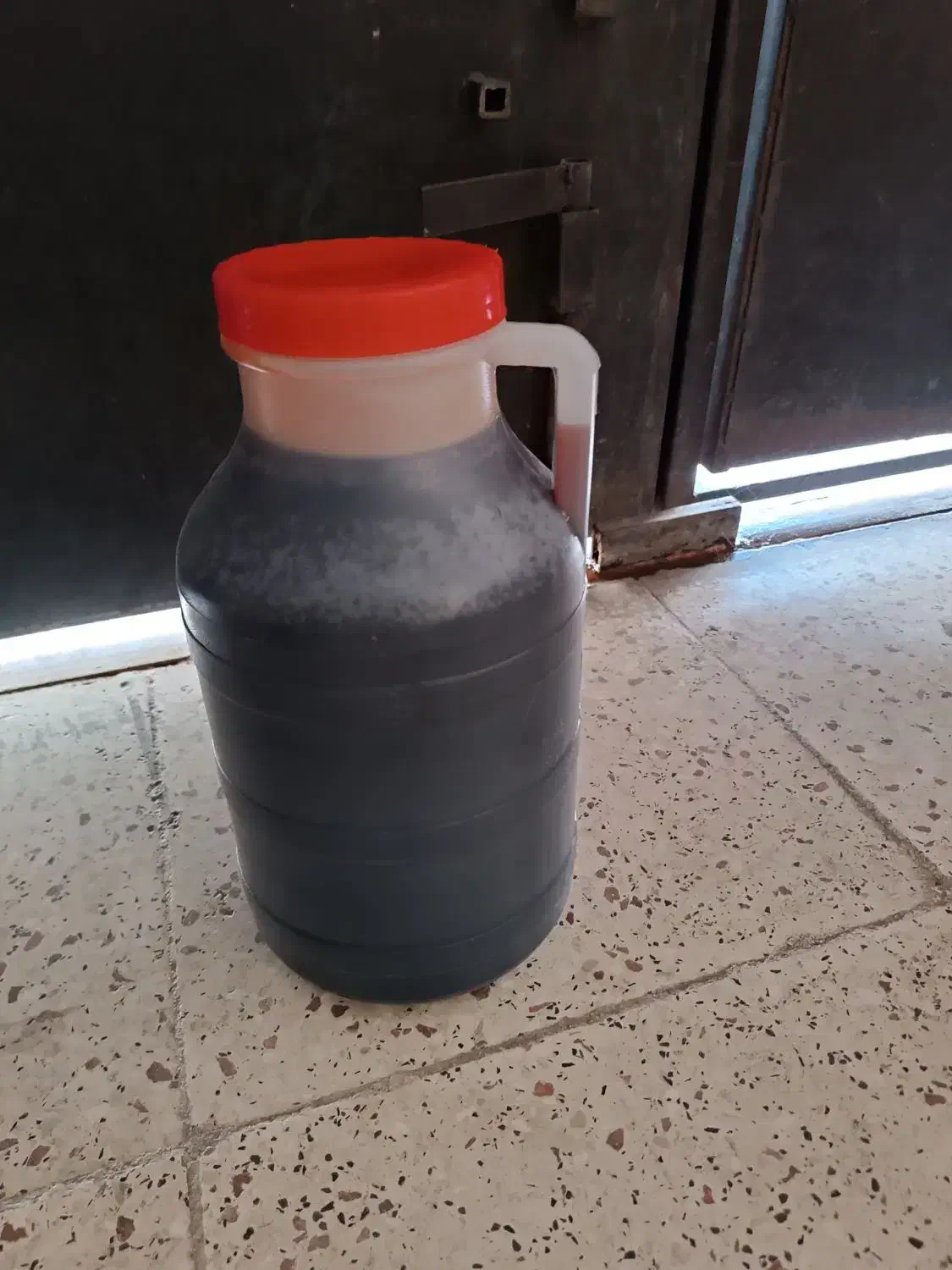 شیره انگور خانگی تاکستان|خوردنی و آشامیدنی|هشتگرد, هشتگرد قدیم|دیوار