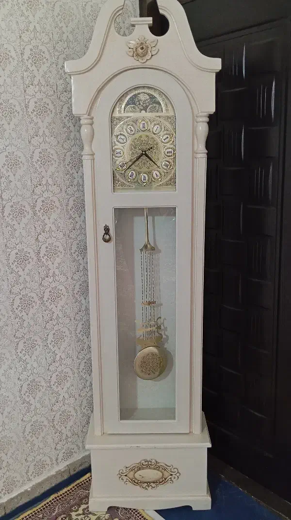 ساعت ایستاده|ساعت دیواری و تزئینی|تربتحیدریه, منظر|دیوار