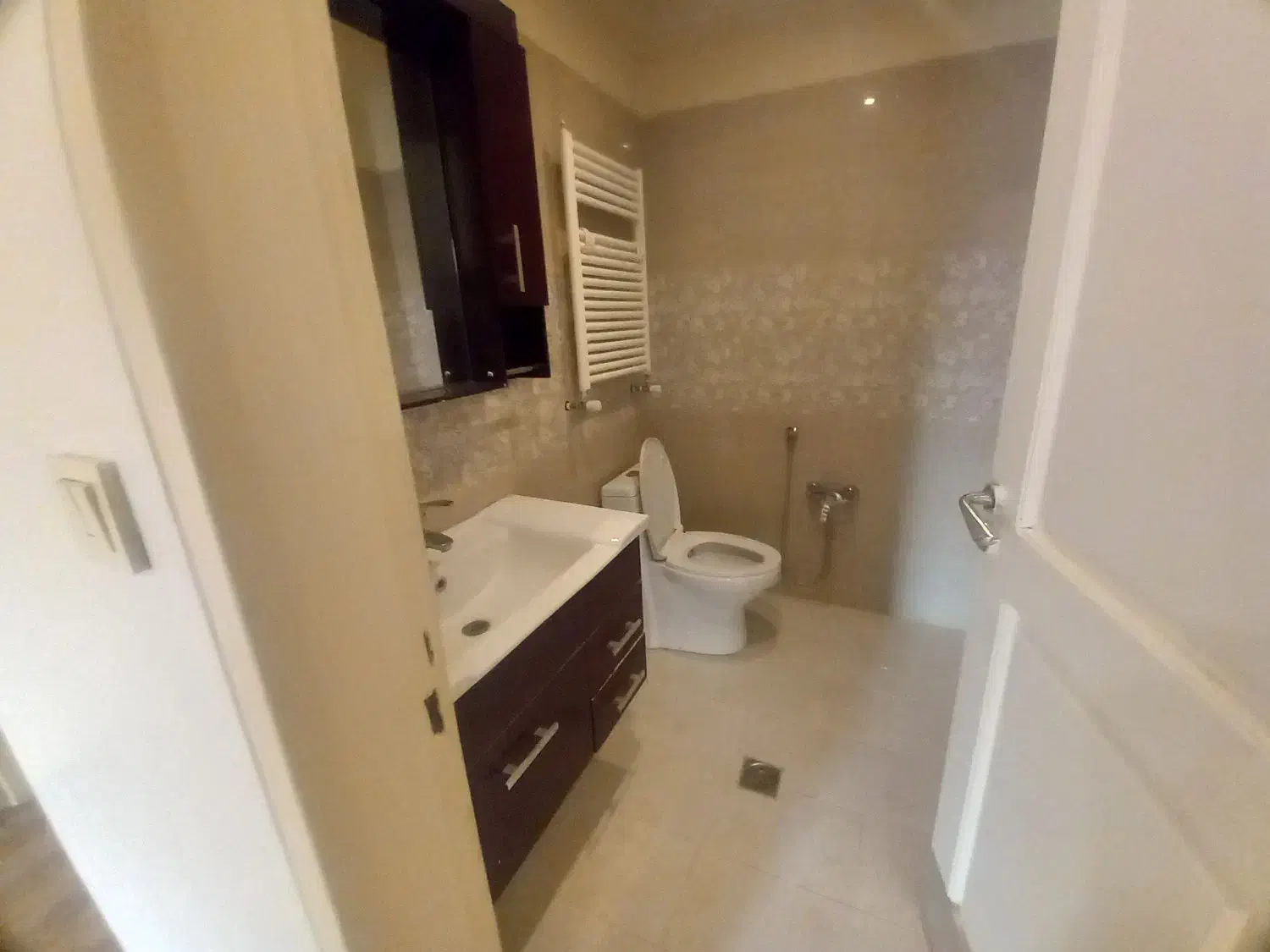 ۱۲۰ متر دو خواب در پاسداران