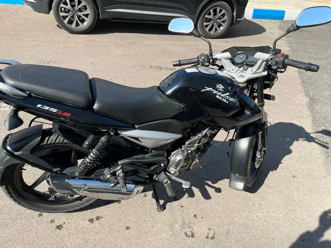 پالس ۱۳۵|موتورسیکلت|شیراز, سرو|دیوار