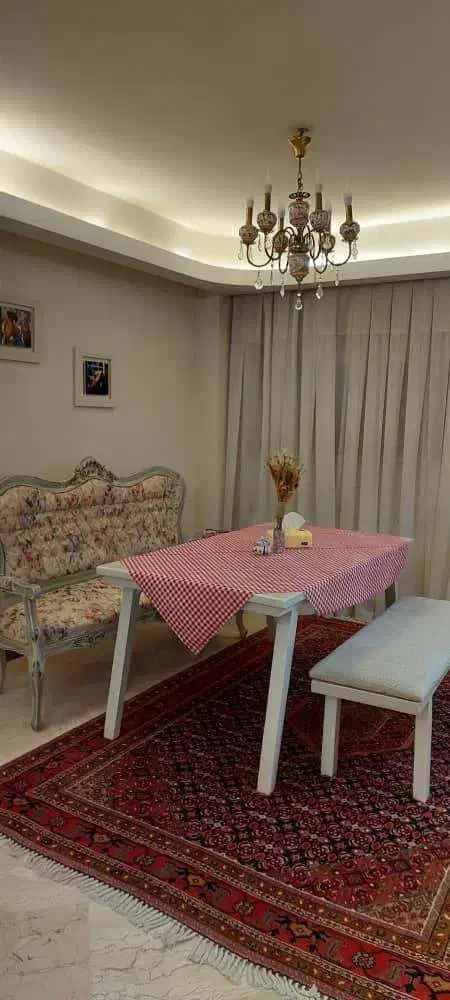 میز نهارخوری صدفی چوبی همراه نیمکت‌ - بدون صندلی|میز و صندلی غذاخوری|تهران, تهرانسر شمالی|دیوار