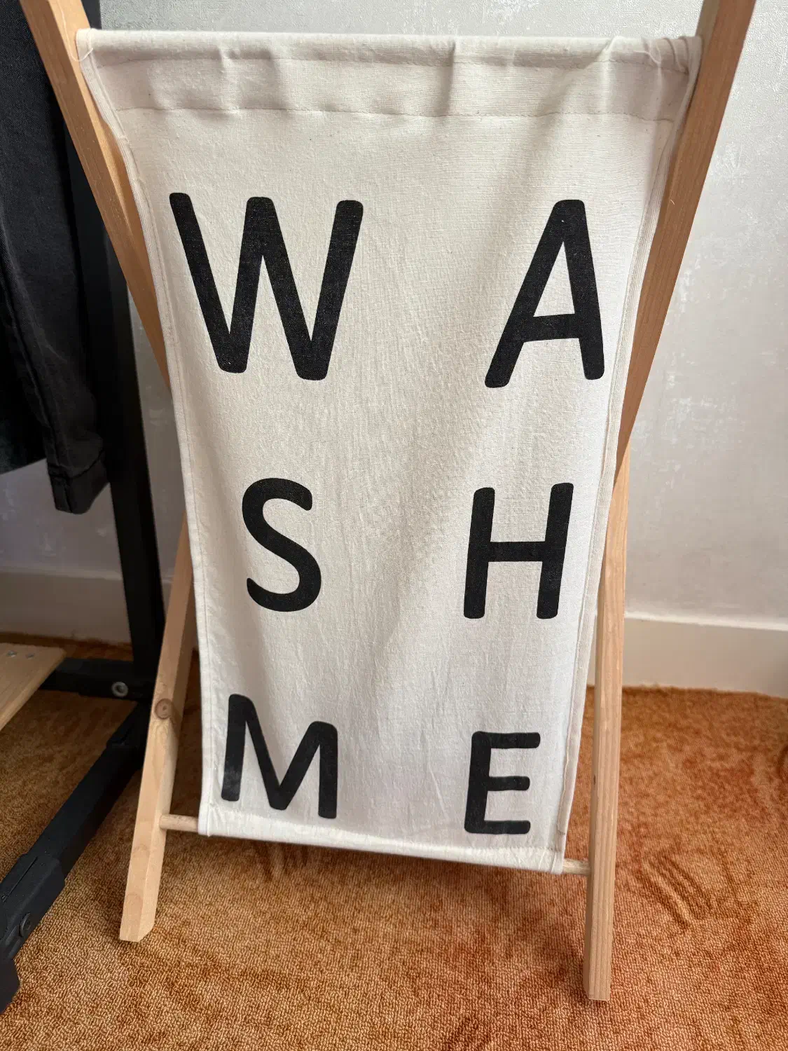 لاندری باکس|بندرخت و رختآویز|اهواز, کوروش|دیوار