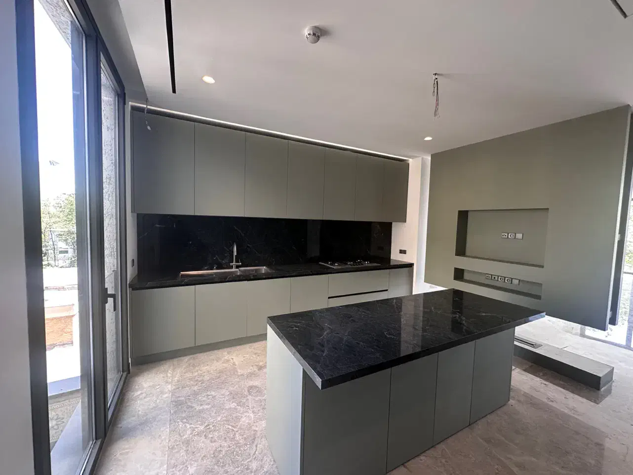 ۲۲۰ متر فرمانیه تاپ لوکیشن با ویو رویایی|فروش آپارتمان|تهران, فرمانیه|دیوار