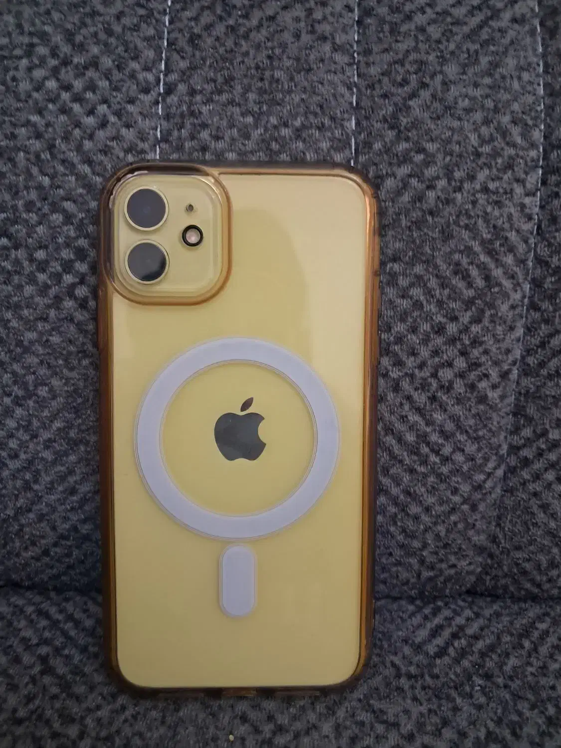 ایفون 11 نرمال 128 گیگ|موبایل|تهران, جی|دیوار