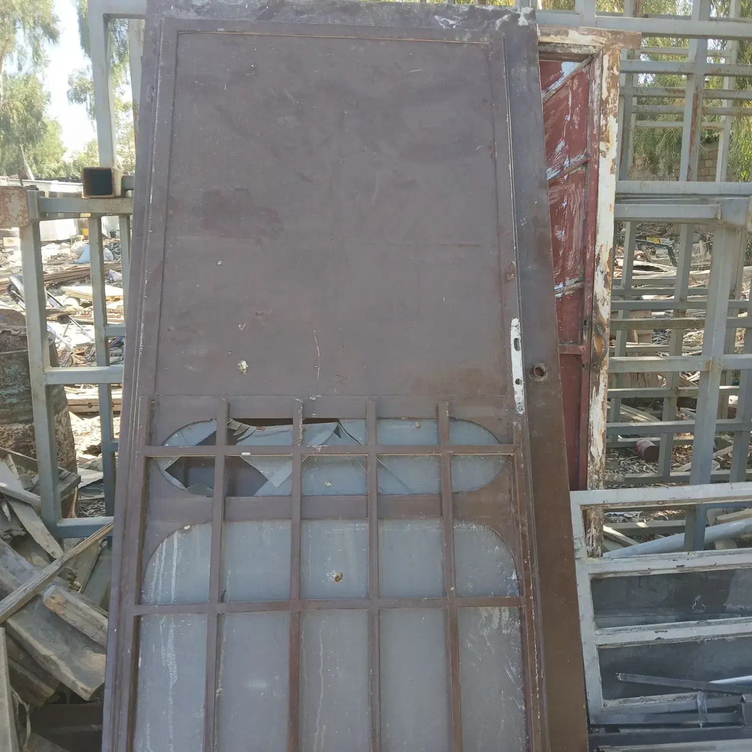 خرید وفروش آهن آلات مصرفی ضایعات مس چوب آلمینیوم|مصالح و تجهیزات ساختمان|شیراز, دروازه قران|دیوار