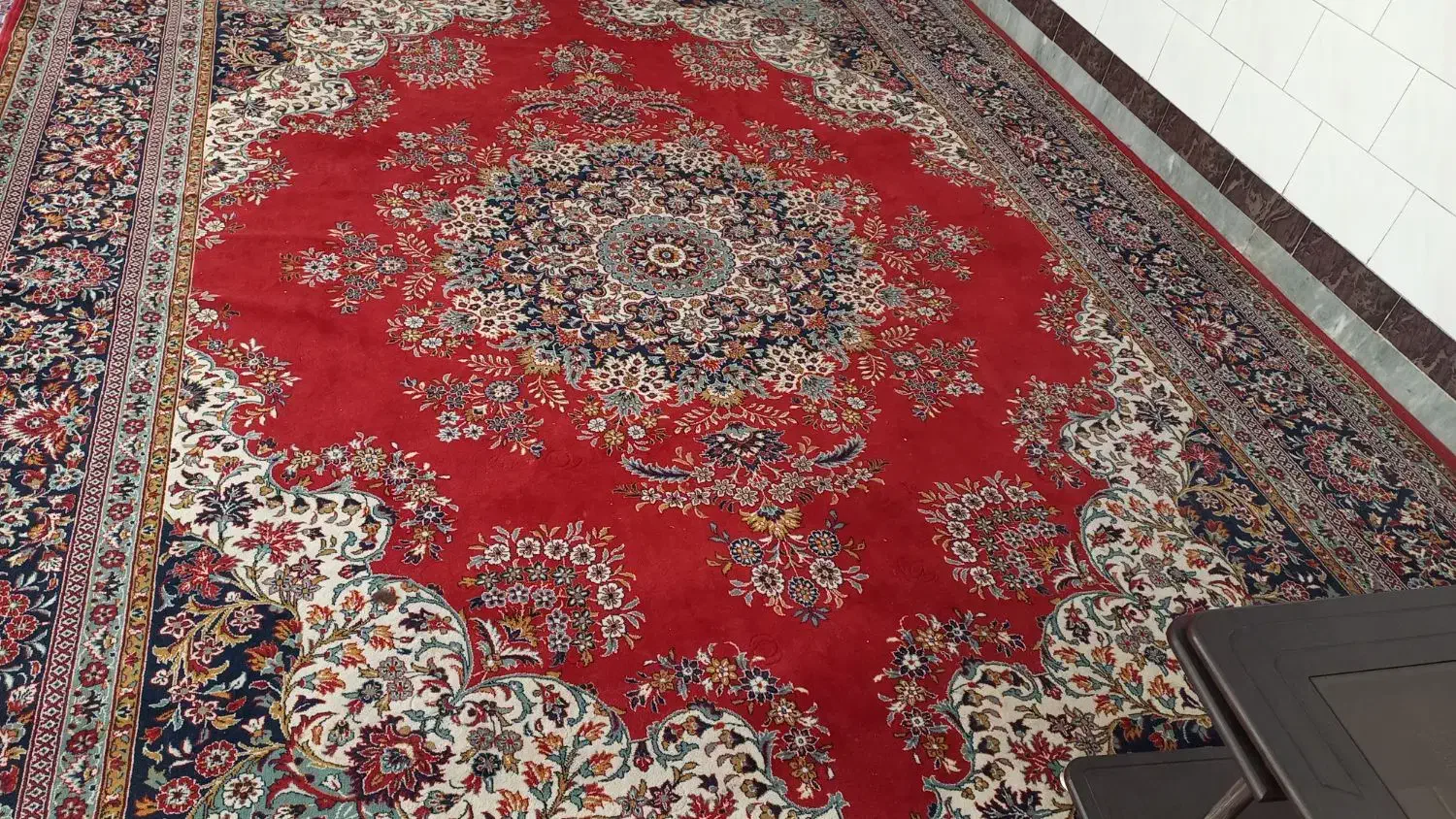 حراج حراج ۲تخته فرش ۱۲متری به علت جابجایی|فرش|مرودشت, فاز اول شهرک فرهنگیان|دیوار