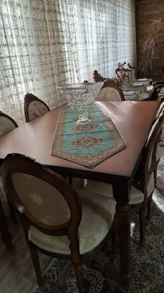 میز ناهار خوری ۶نفر کلاسیک تمام چوب|میز و صندلی غذاخوری|همدان, |دیوار