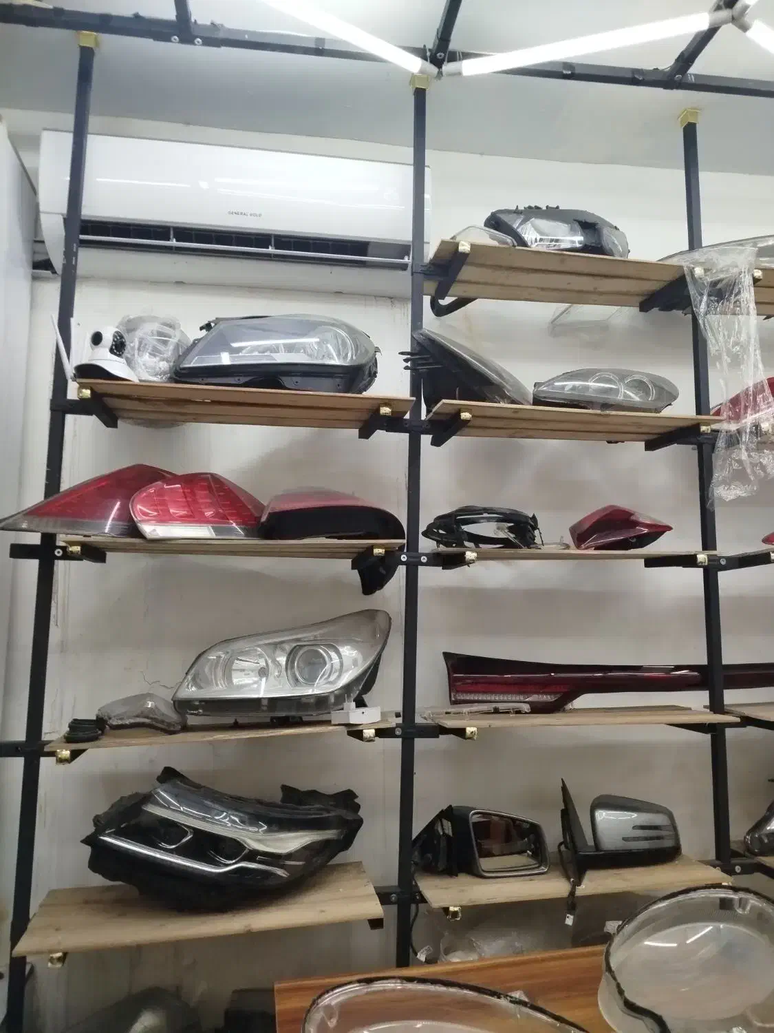 نیروی کار جهت تعمیر چراغ خودرو|استخدام صنعتی، فنی، مهندسی|تهران, جوانمردان (اندیشه)|دیوار