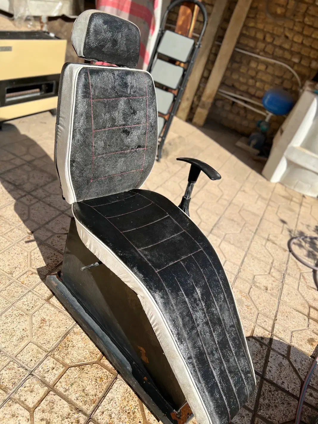 صندلی اصلاح تمیز و نو|صندلی و نیمکت|خمینیشهر, |دیوار