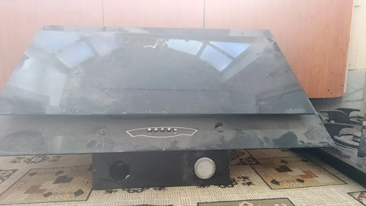 هود|هود|مشهد, ثامن|دیوار