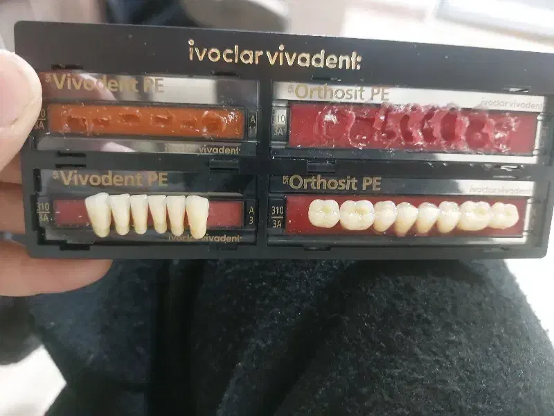 دندون فک پایین ایتالیایی|پزشکی|نسیمشهر, |دیوار