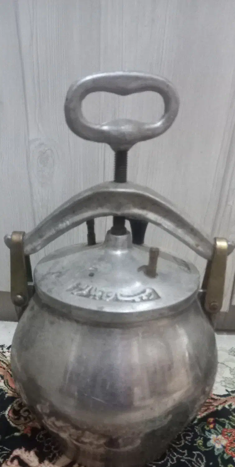 زودپز|ظروف پخت‌وپز|شهریار, شهریار|دیوار