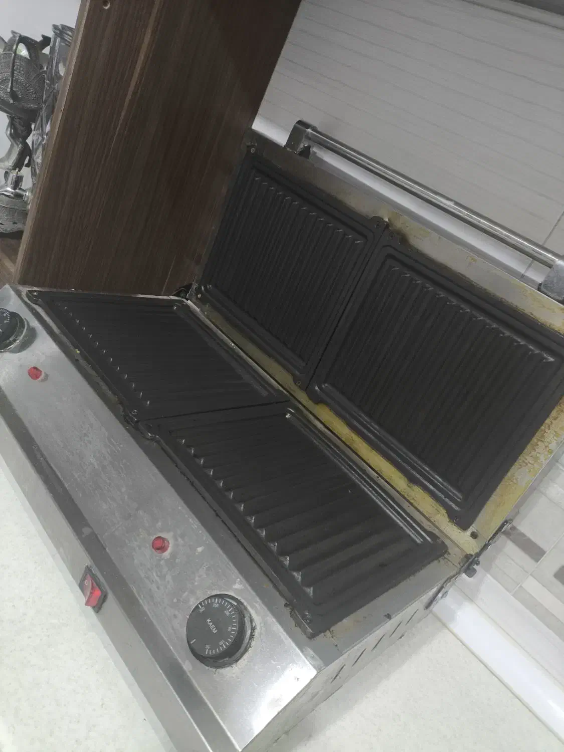 ساندویچ سازگریل و گرم کن و یخچال کینو و کالباس بر|اجاق گاز و لوازم برقی پختوپز|اصفهان, فردوان|دیوار