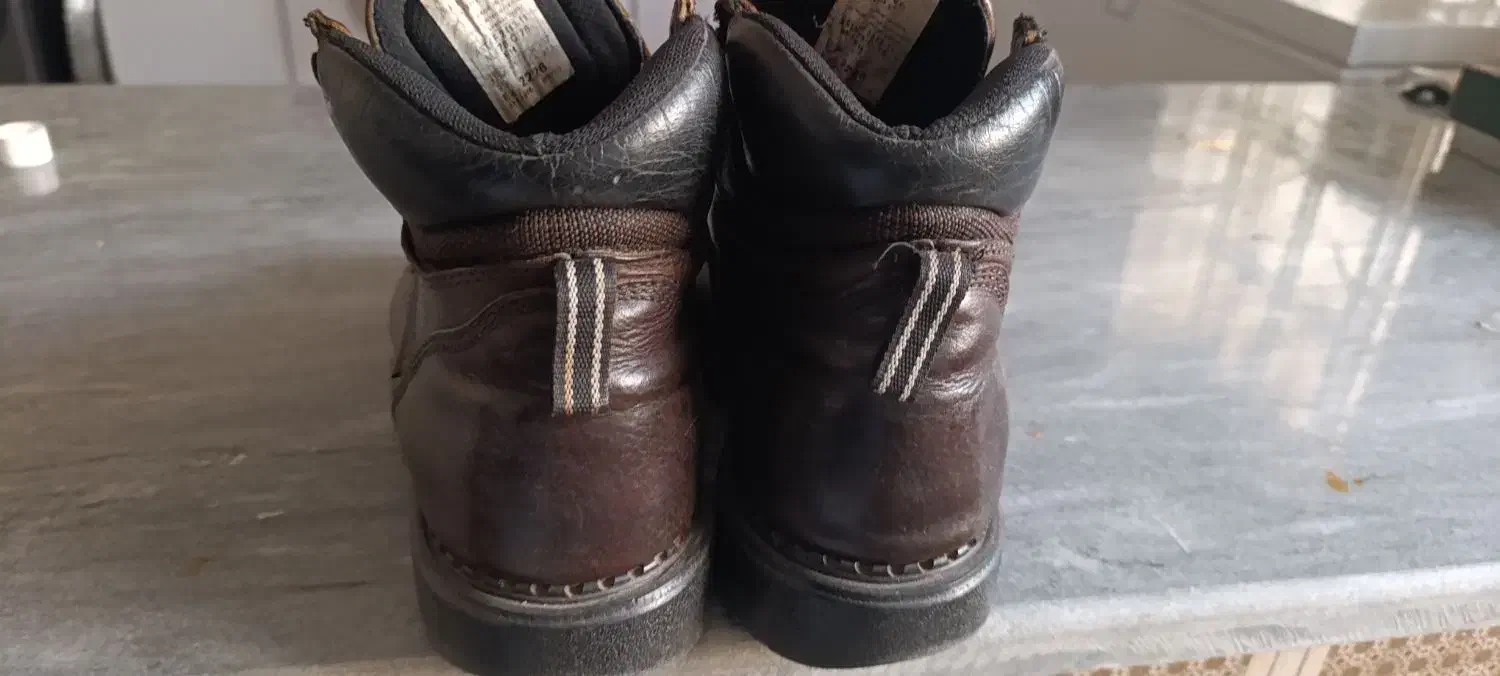 نیم بوت ردوینگ|کیف، کفش، کمربند|دهدشت, |دیوار