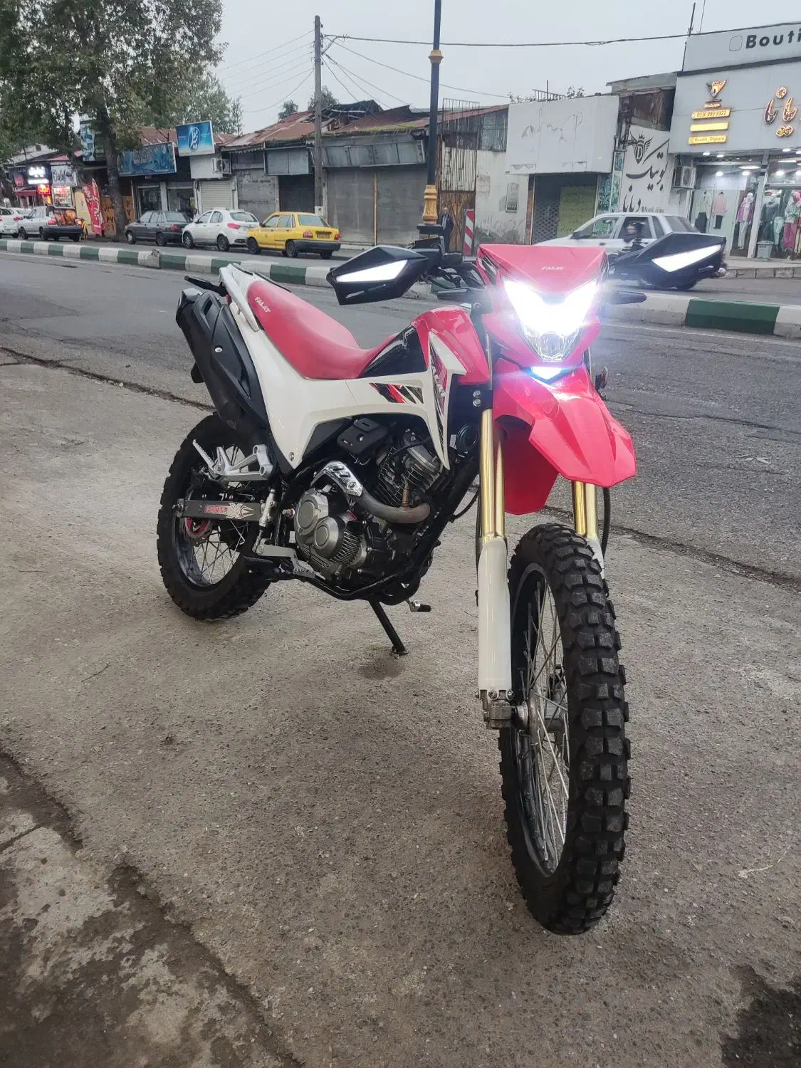 فلات 200گزینه ای مناسب برای شهر و آفرود|موتورسیکلت|رشت, پاستوریزه|دیوار