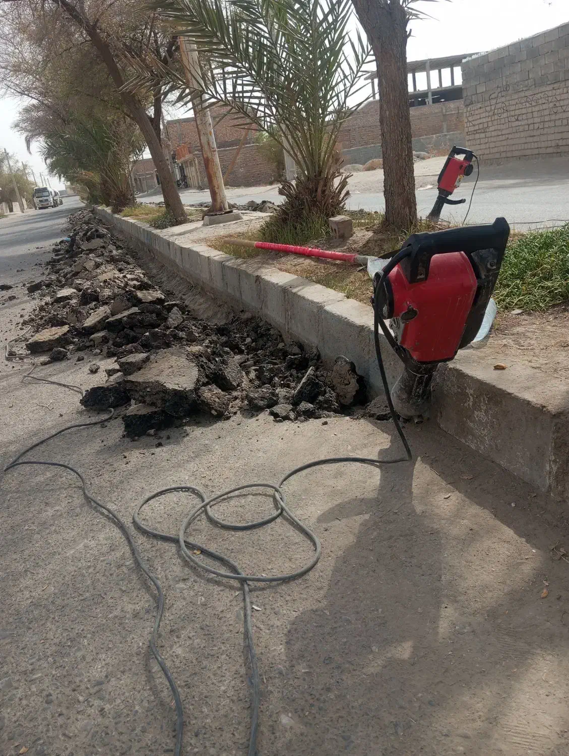 خدمات تخریب کاری با پیکور در ایرانشهر|خدمات پیشه و مهارت|ایرانشهر, |دیوار