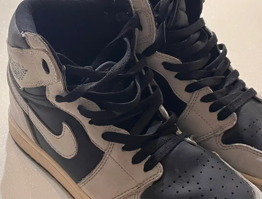 کتونی جردن خاکستری روشن و مشکی|کیف، کفش، کمربند|لنگرود, |دیوار