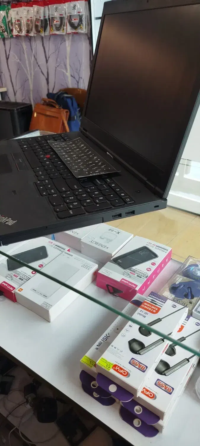 لپتات|رایانه همراه|کوهسار (البرز), |دیوار