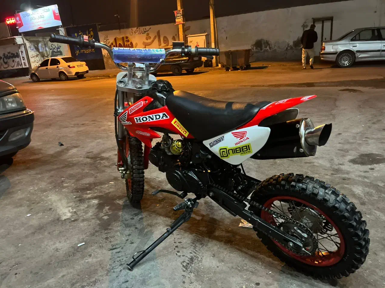 مینی کراس ۱۲۵|موتورسیکلت|شیراز, کوشک میدان|دیوار