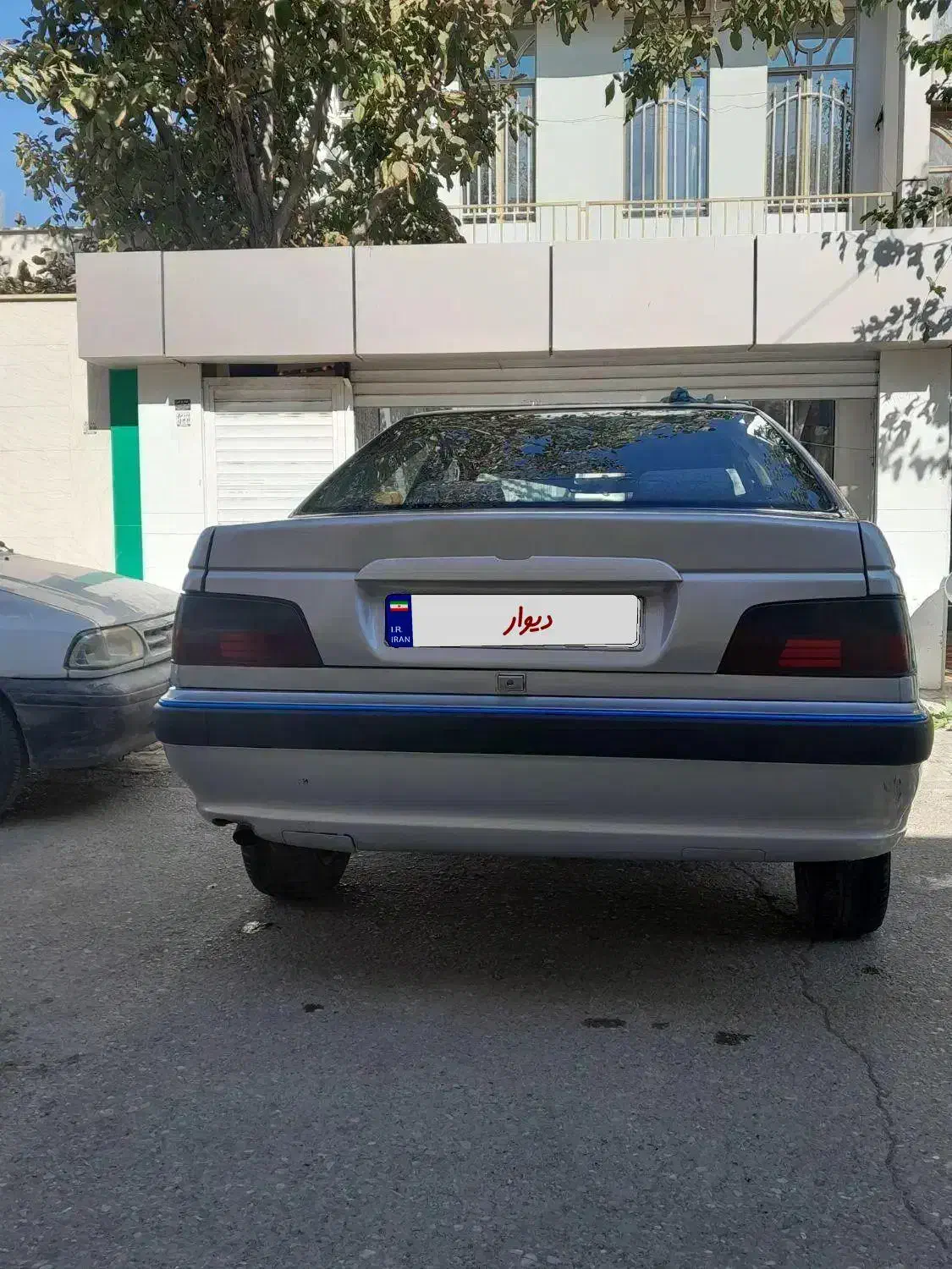 پژو پارس نقرایی ۸۲|خودرو سواری و وانت|کرمانشاه, |دیوار