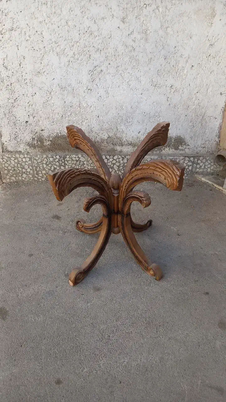 دو عدد پایه میز مناسب صبحانه یا ناهارخوری|میز و صندلی غذاخوری|اصفهان, بوستان ناژوان|دیوار