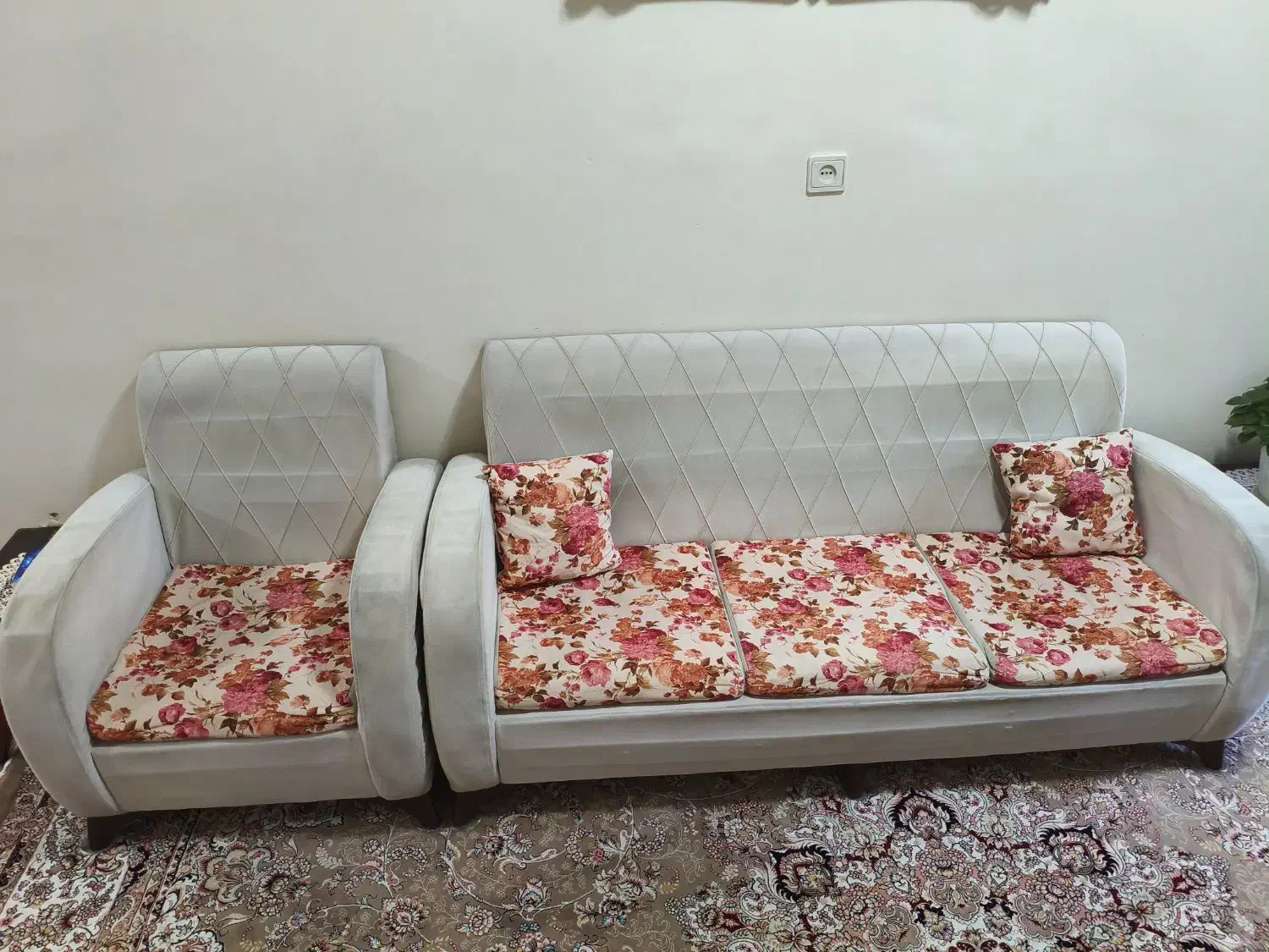 مبلمان ۷نفره، کارکرده|مبلمان خانگی و میز عسلی|تهران, زهتابی|دیوار