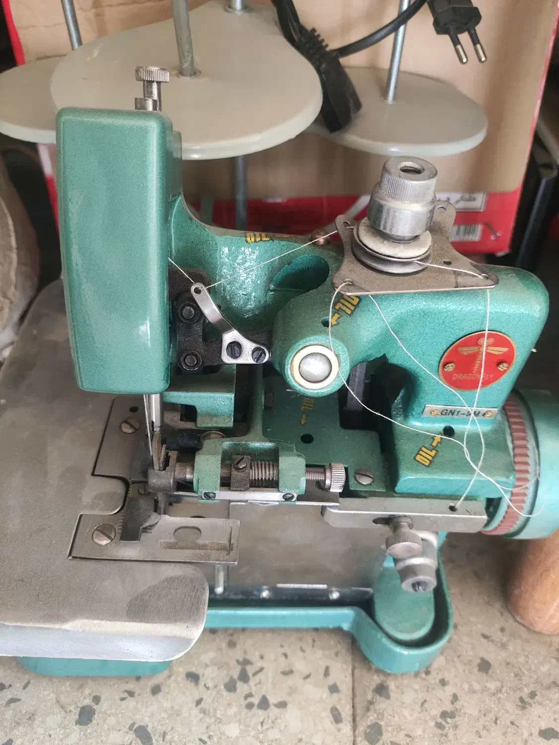 چرخ سردوز|چرخ خیاطی و ریسندگی|ملایر, |دیوار