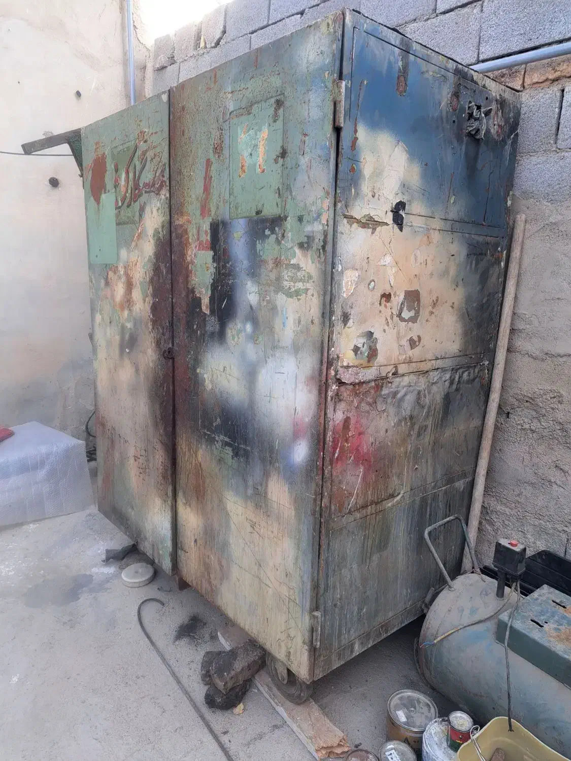 کمد آهنی|ماشین‌آلات صنعتی|پاکدشت, پاکدشت (مامازند)|دیوار