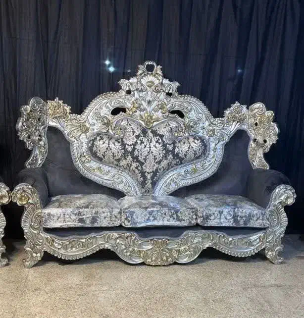 فروش مبل سلطنتی درجه یک به قیمت کارخانه|مبلمان خانگی و میز عسلی|خمینی‌شهر, |دیوار