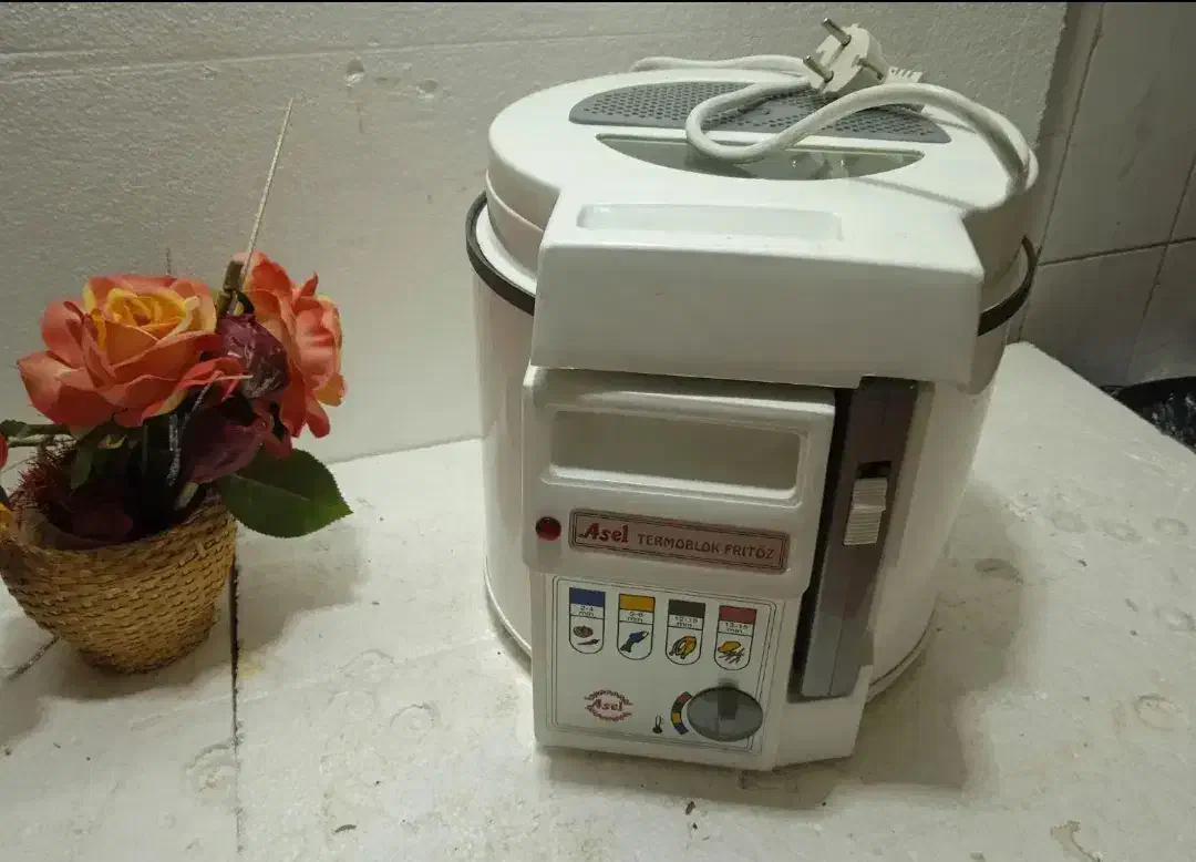 سیم ساری خانه|خدمات پیشه و مهارت|مرند, |دیوار