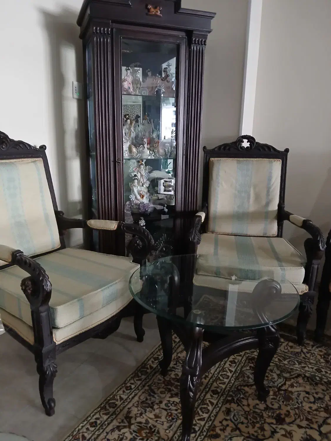 مبل ۹ نفره و نهار خوری ۸ نفره با ویترین|مبلمان خانگی و میز عسلی|تهران, شهرک چیتگر|دیوار