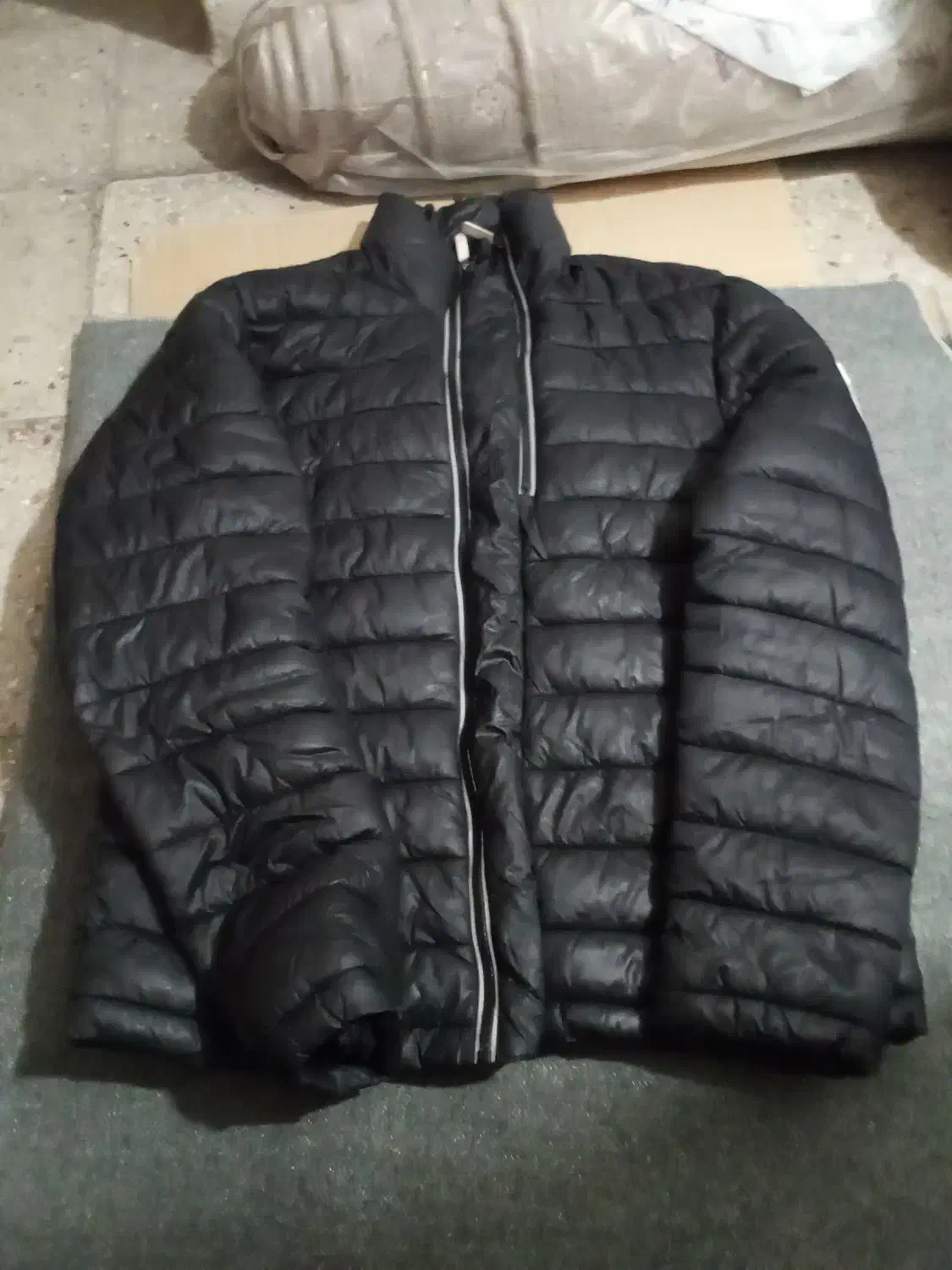 دو عدد کاپشن|لباس|شاهینشهر, حافظ شمالی|دیوار