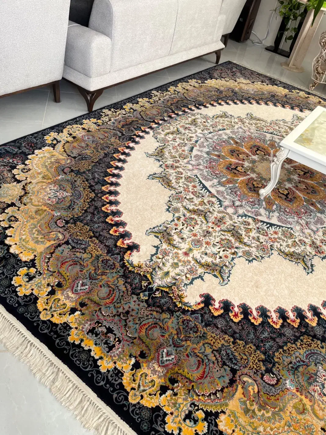 مبل و قالی|مبلمان خانگی و میز عسلی|آباده, |دیوار