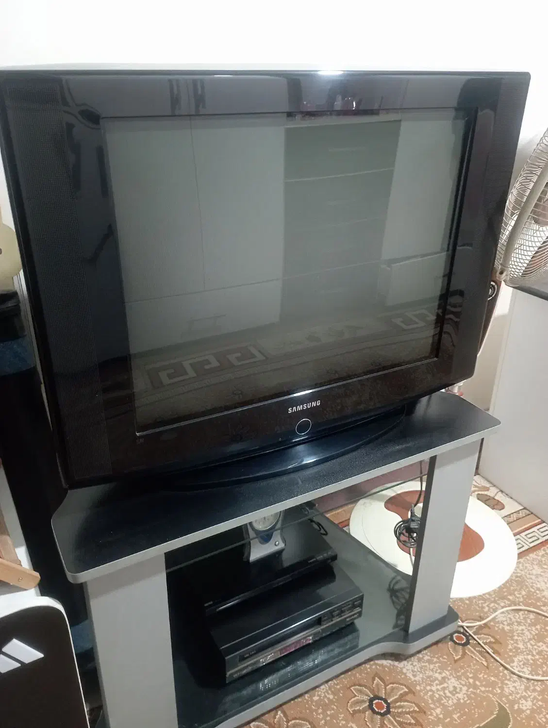 تلویزیون همراه میز|تلویزیون و پروژکتور|تهران, شهرک ابوذر|دیوار