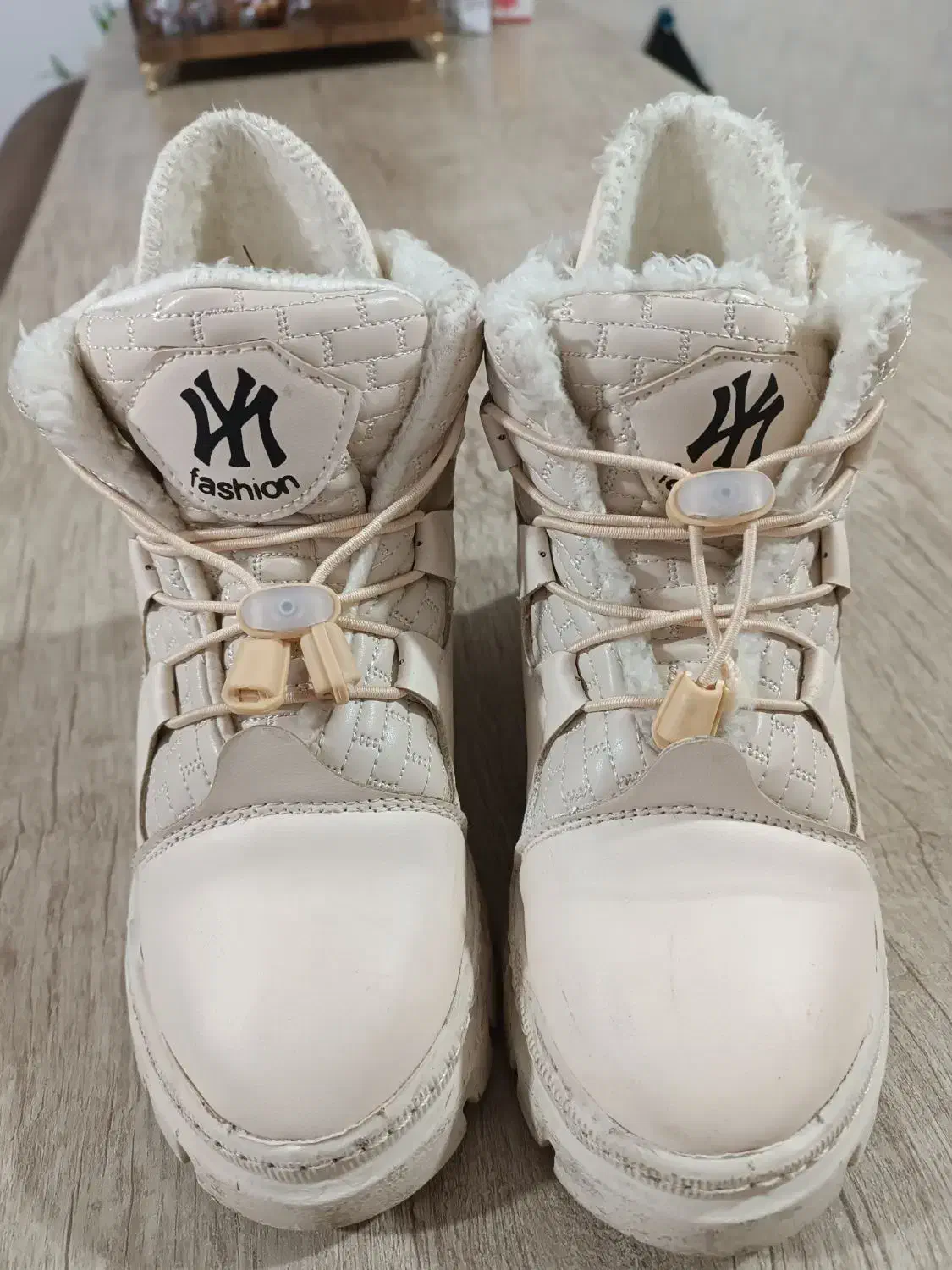 بت سایز۳۴|کفش و لباس بچه|لاهیجان, لیل|دیوار