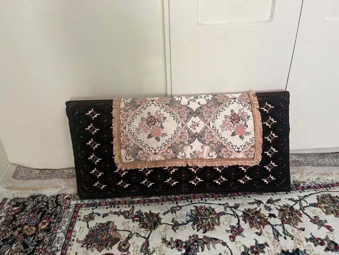 پشتی|پشتی|کرج, عظیمیه|دیوار