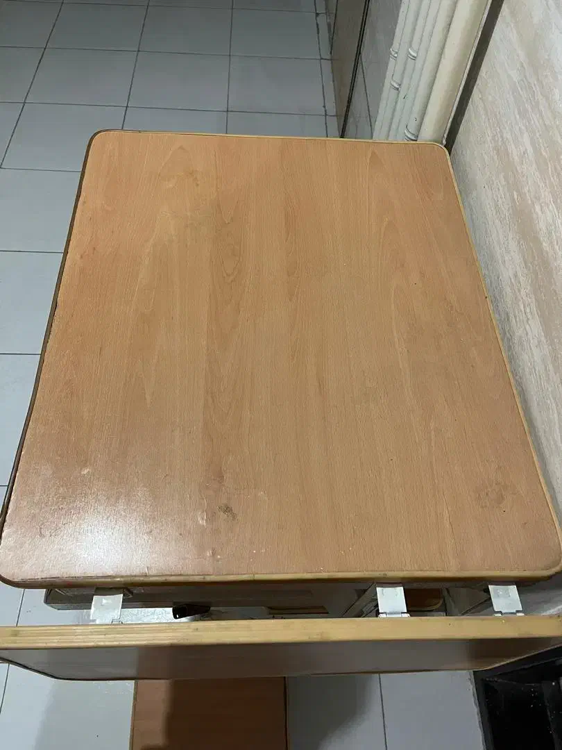 میز تحریر و کامپیوتر سالم|میز تحریر و کامپیوتر|سنندج, |دیوار