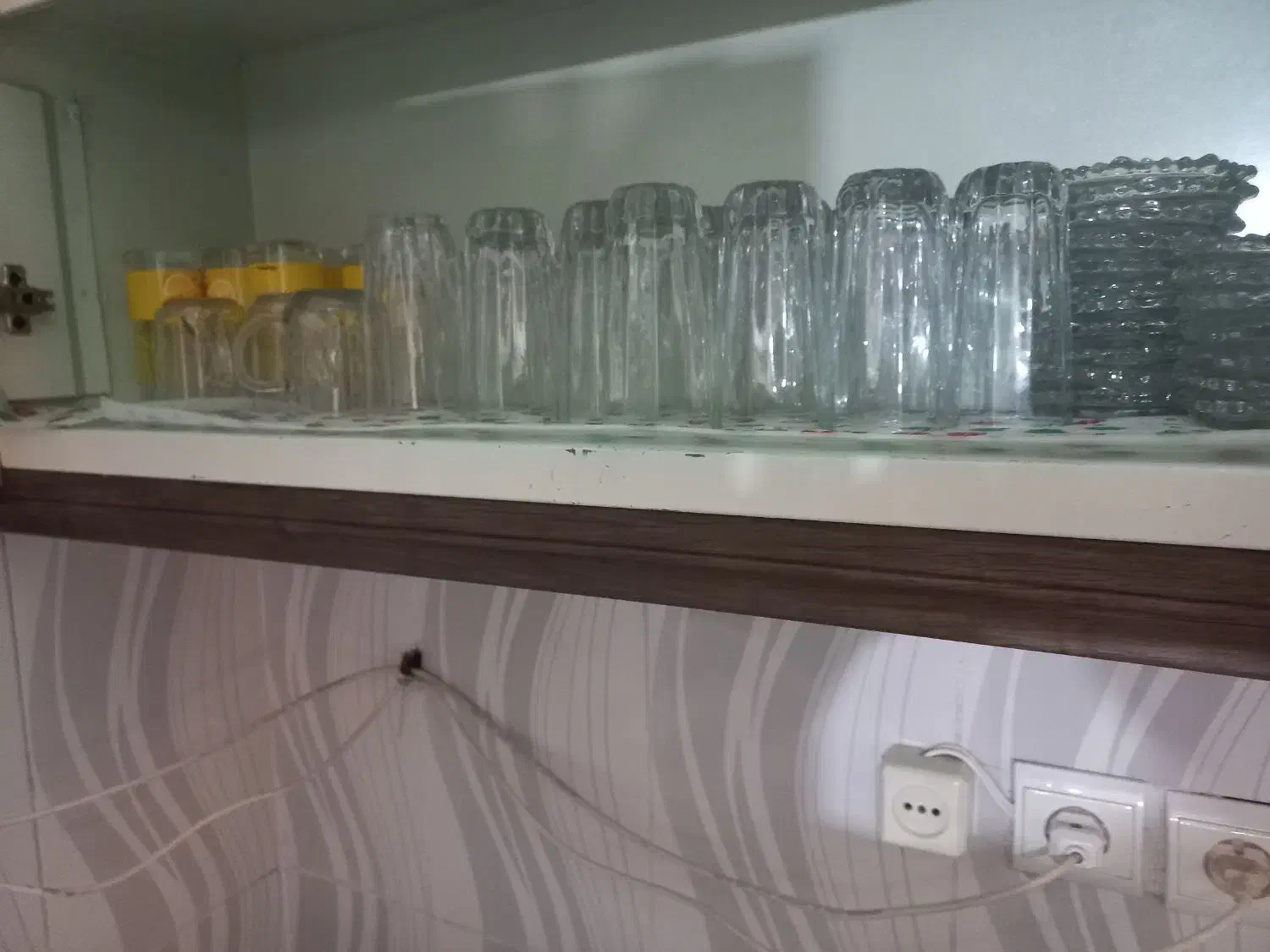 لیوان چایخوری و شرب خوری|ظروف سرو و پذیرایی|مسجد سلیمان, |دیوار