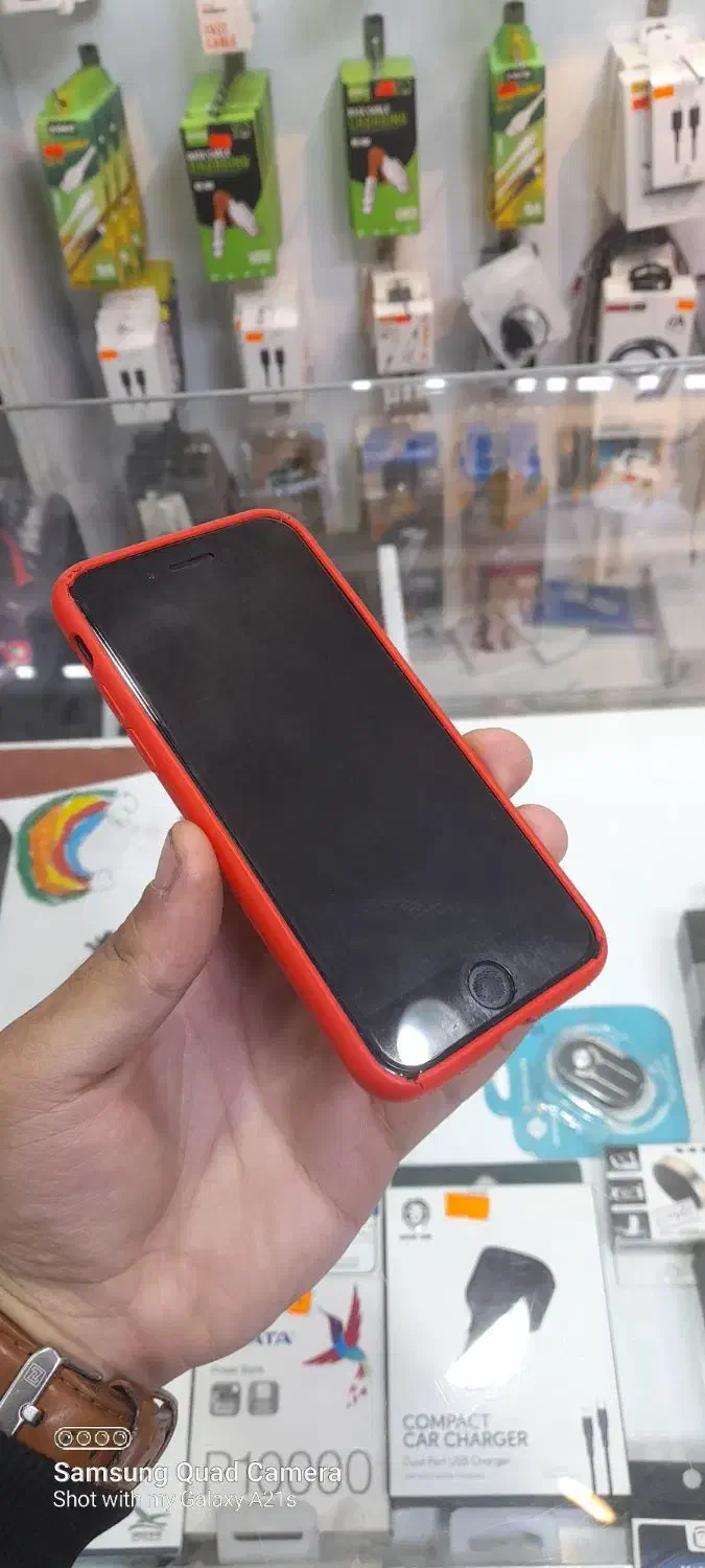 ایفون se 2020|موبایل|کرج, گلشهر|دیوار