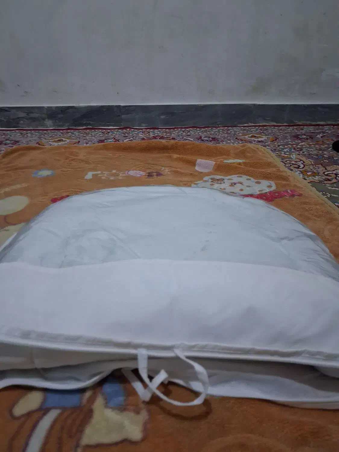 پشه بند و کریر|اسباب و اثاث بچه|یاسوج, |دیوار