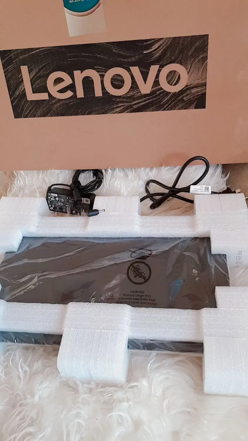 لپ تاپ LENOVO V15 رم 8DDR4 نو نو|رایانه همراه|شیراز, پانصد دستگاه ارتش|دیوار