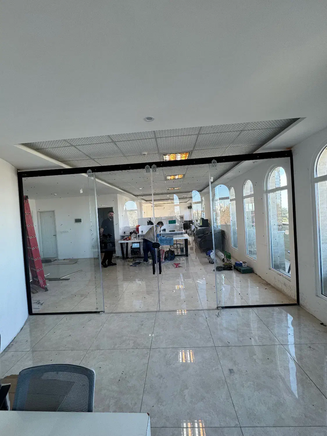 نصب شیشه سکوریت|خدمات پیشه و مهارت|گرگان, |دیوار