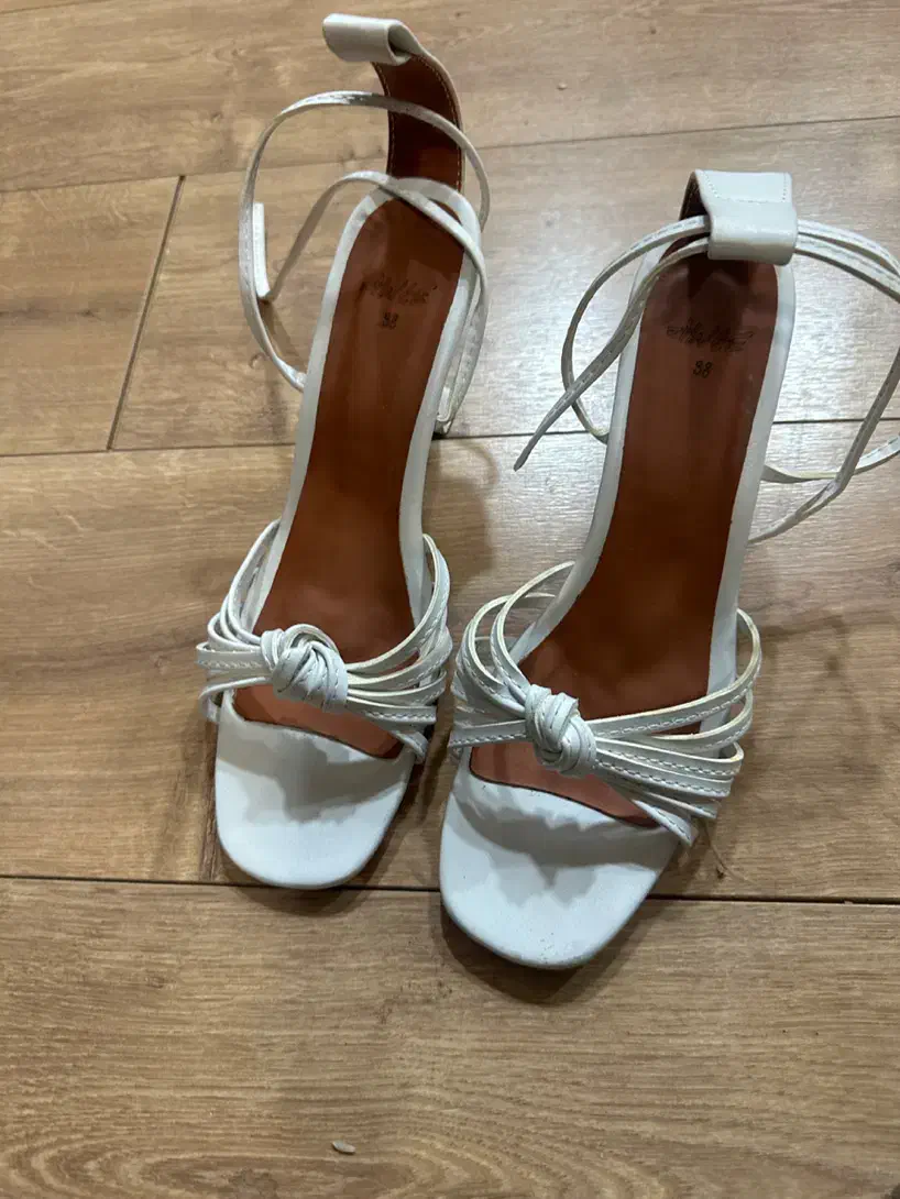 کفش مجلسی ۳۸|کیف، کفش، کمربند|قم, بنیاد|دیوار