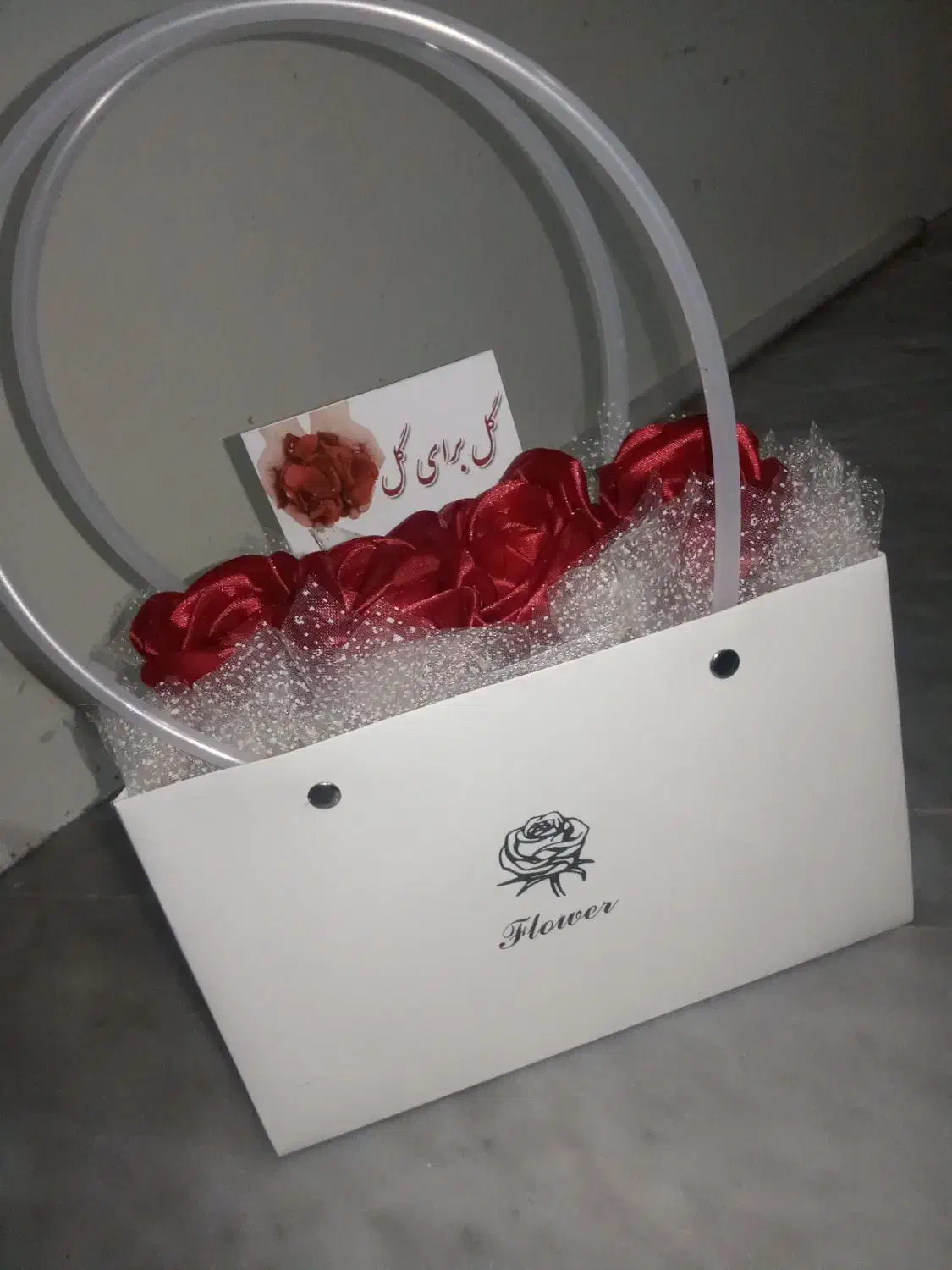 گل جاودان|گل مصنوعی|اراک, |دیوار