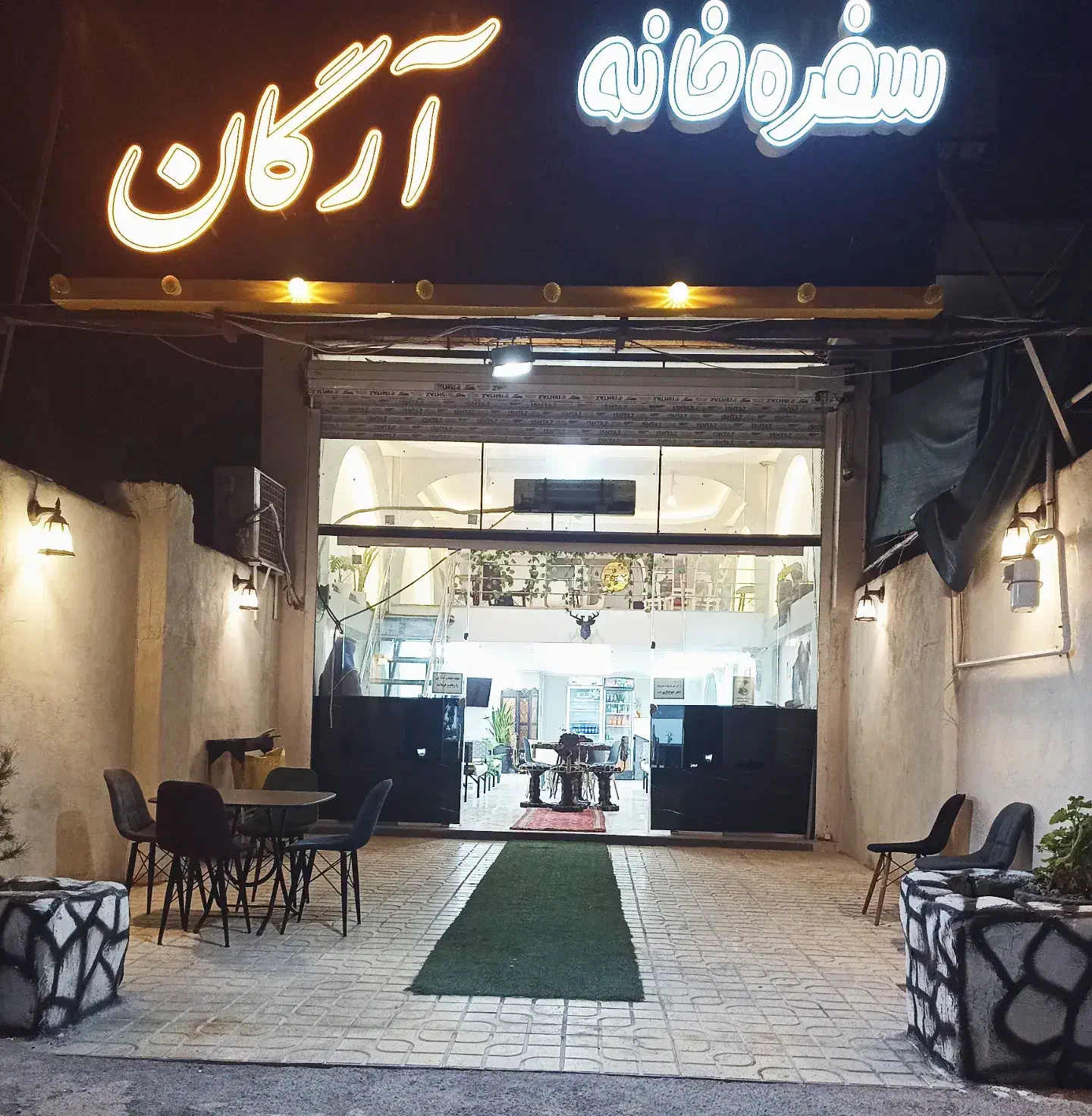 اجاره سفره خانه همراه وسایل کامل۱۵۰پیش اجاره ۱۲|اجارهٔ مغازه و غرفه|قزوین, |دیوار