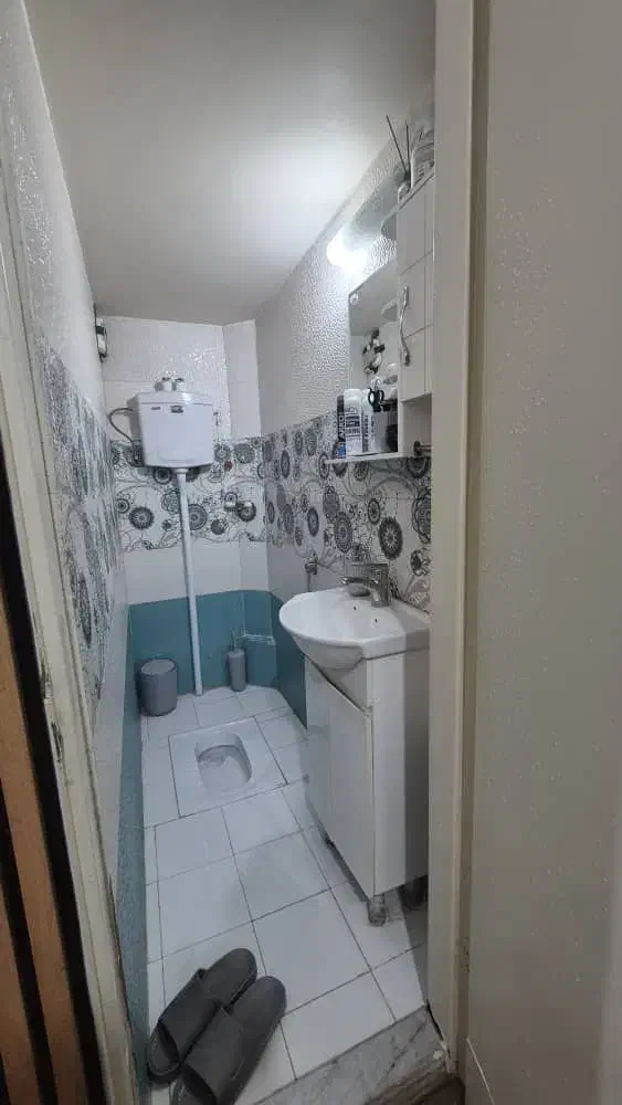 اجاره آپارتمان تک واحدی حدود ۳۸متری کلیم کاشانی