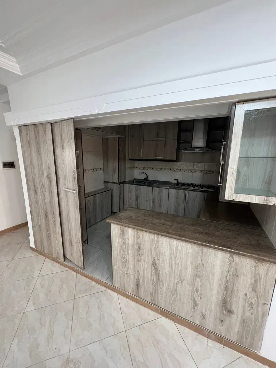 اپارتمان ۶۵ متر سرویس کامل اوایل خ امام موسی کاظم|اجارهٔ آپارتمان|اسلامشهر, شهرک مفیدی|دیوار