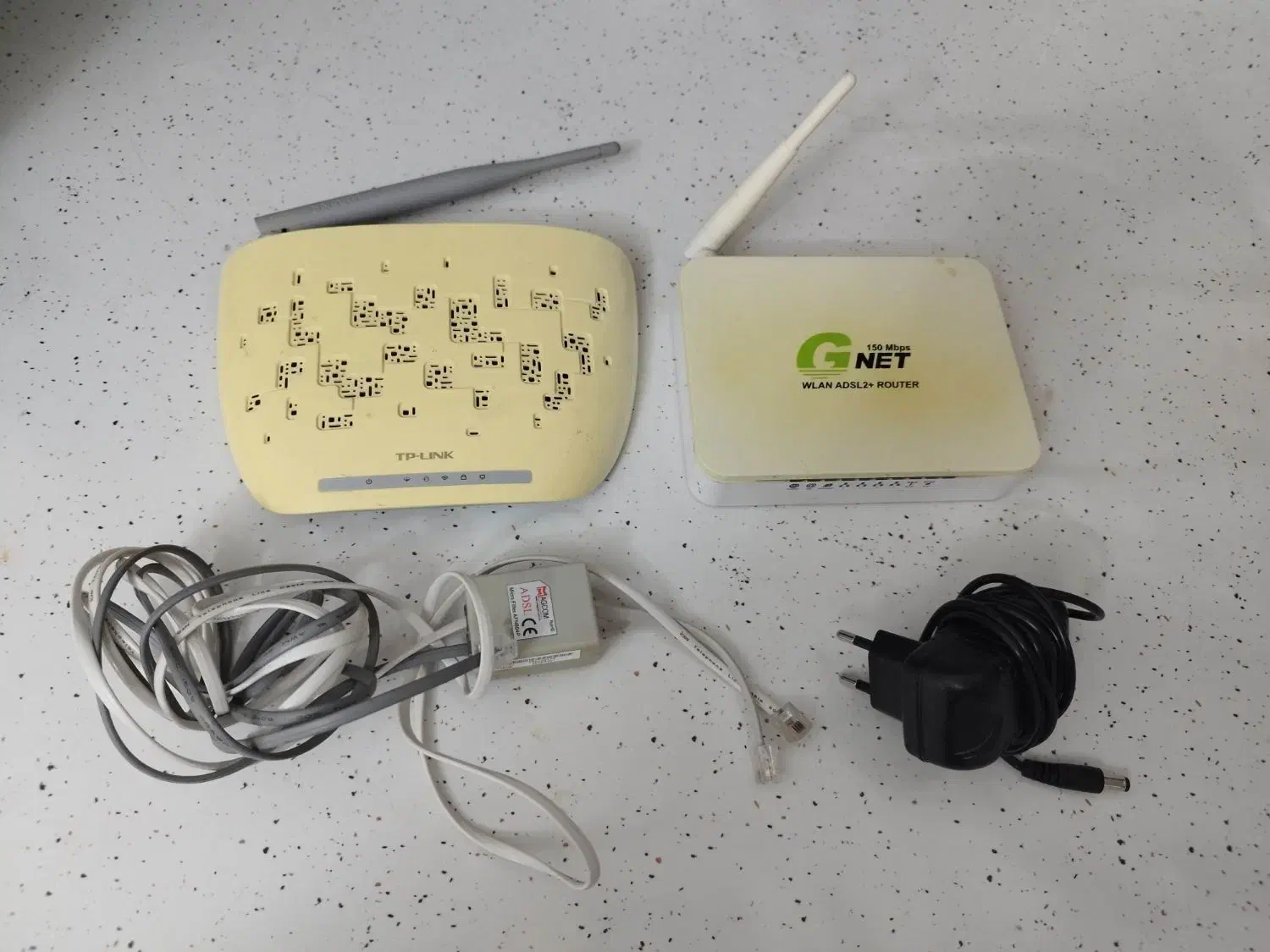 دو عدد مودم سالم با فیمت پایین به فروش میرسد|مودم و تجهیزات شبکه|تبریز, |دیوار