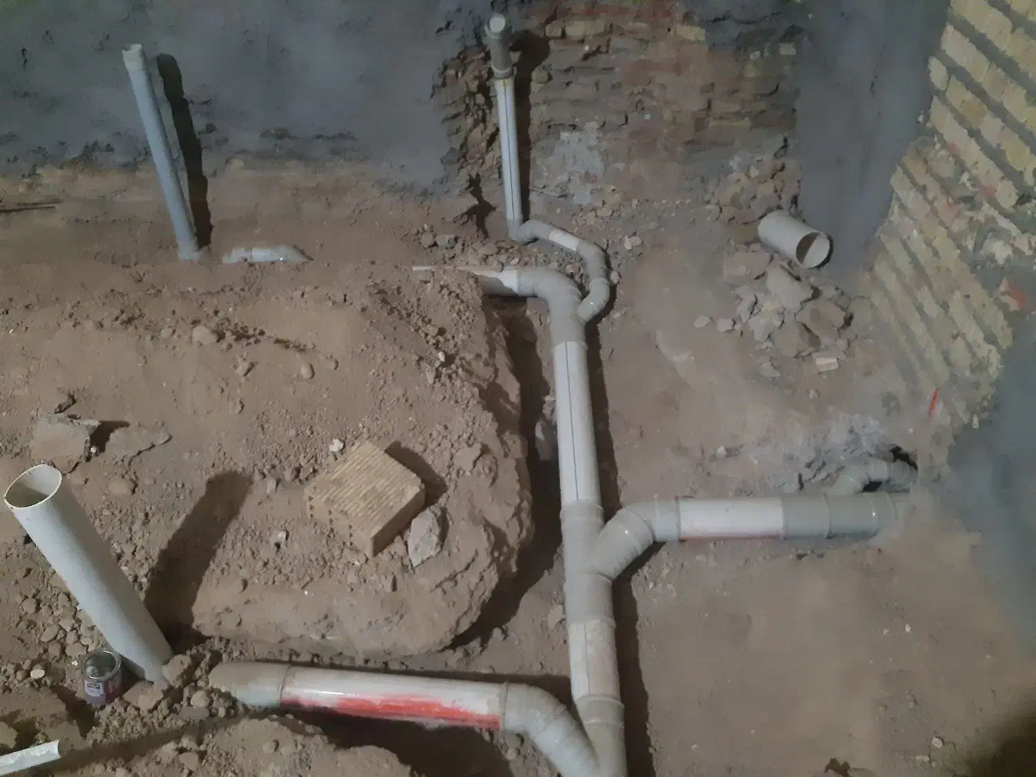 لوله آب و فاضلاب لوله کشی گاز برق کاری ساختمان|خدمات پیشه و مهارت|شوشتر, |دیوار